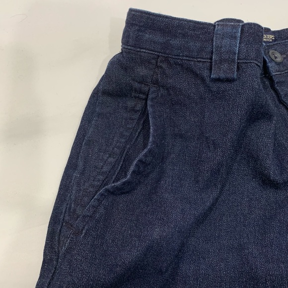 Dockers Blue Pleated Relaxed Denim Short size 6P - Picture 8 of 9